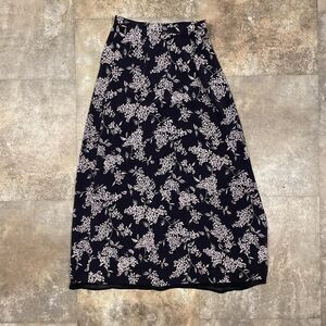 talbots 100% silk floral navy blue midi skirt size 4